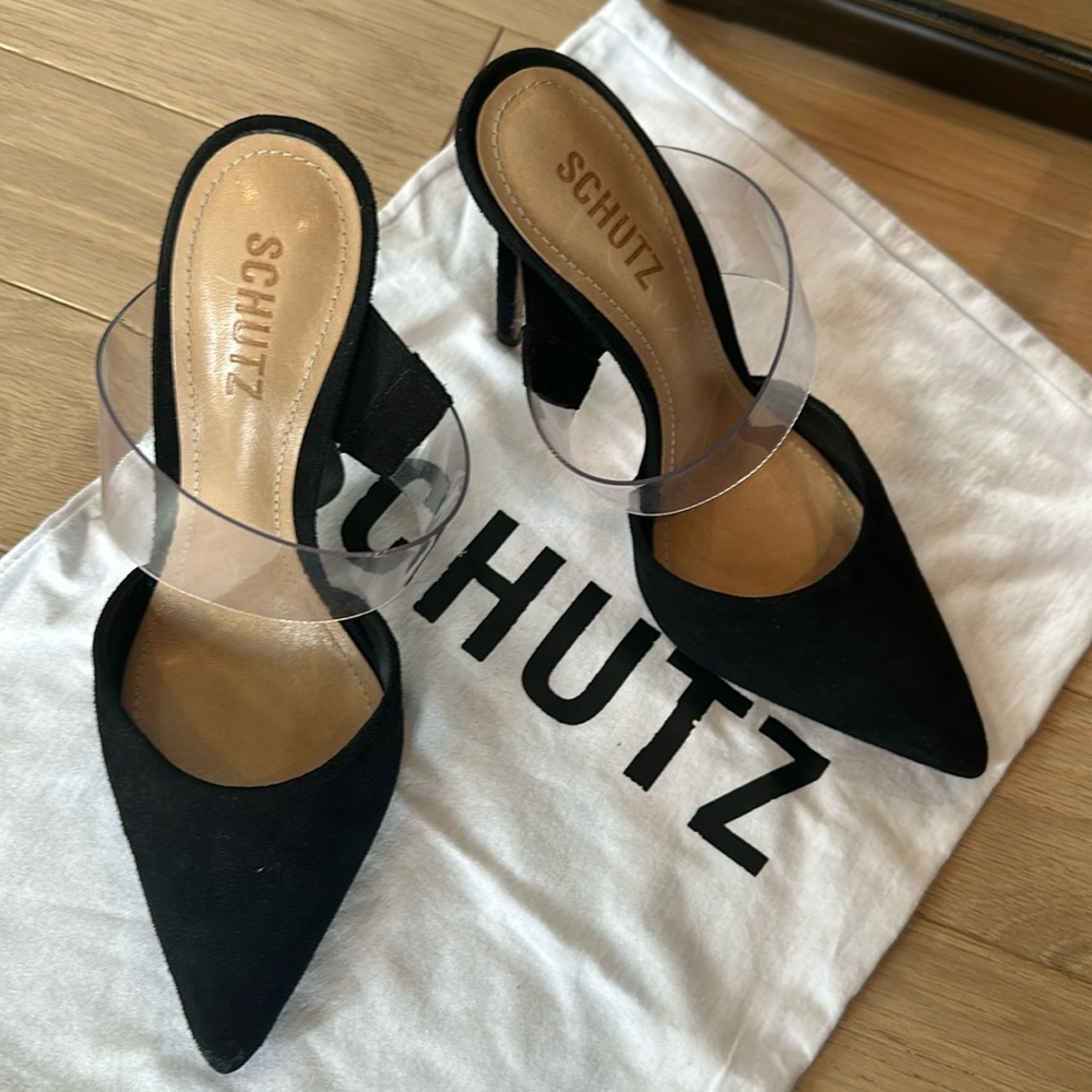 Schutz size 6 women’s black stiletto heels